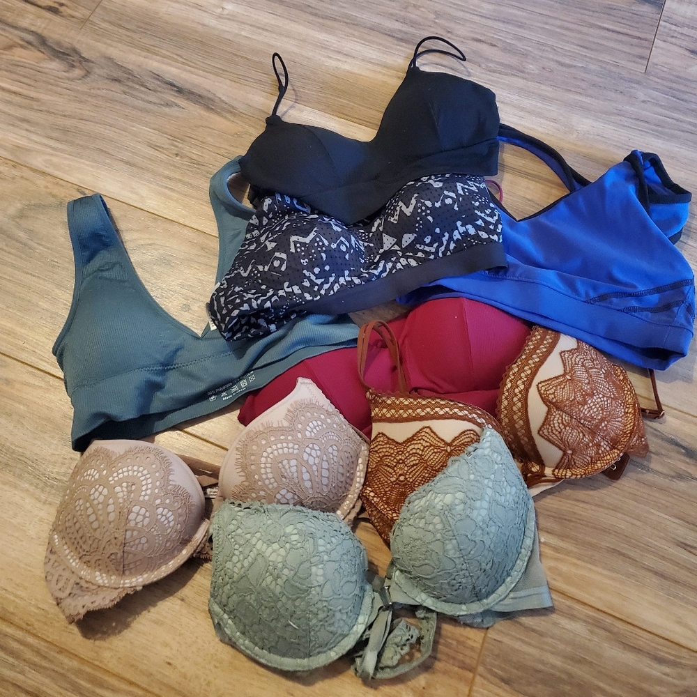 Victorias Secret bras and sports bra plus bralettes
